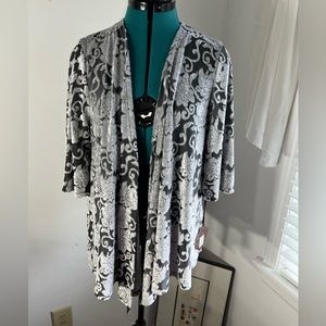 Knox Rose NWT boho swing kimono.  XL